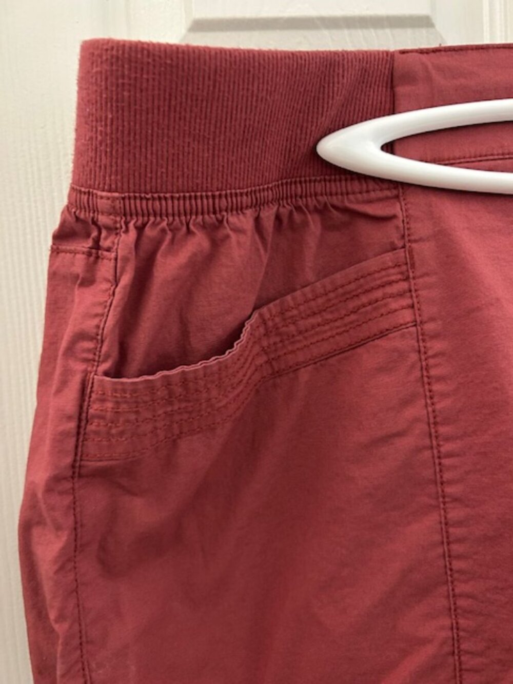 Pennington Capris - Picture 2 of 8